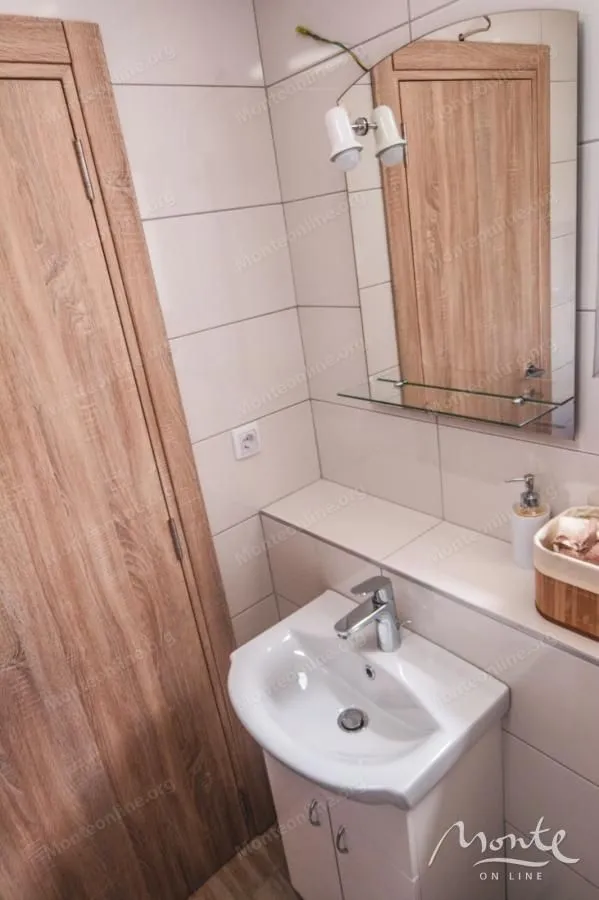 Prodaja, kuća, 130m², Žabljak, Crna Gora