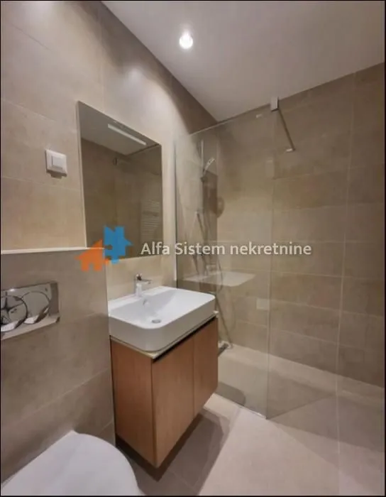 Izdavanje, četvorosoban stan, 100m², Novi Beograd Blok 65, Novi Beograd Sve Podlokacije