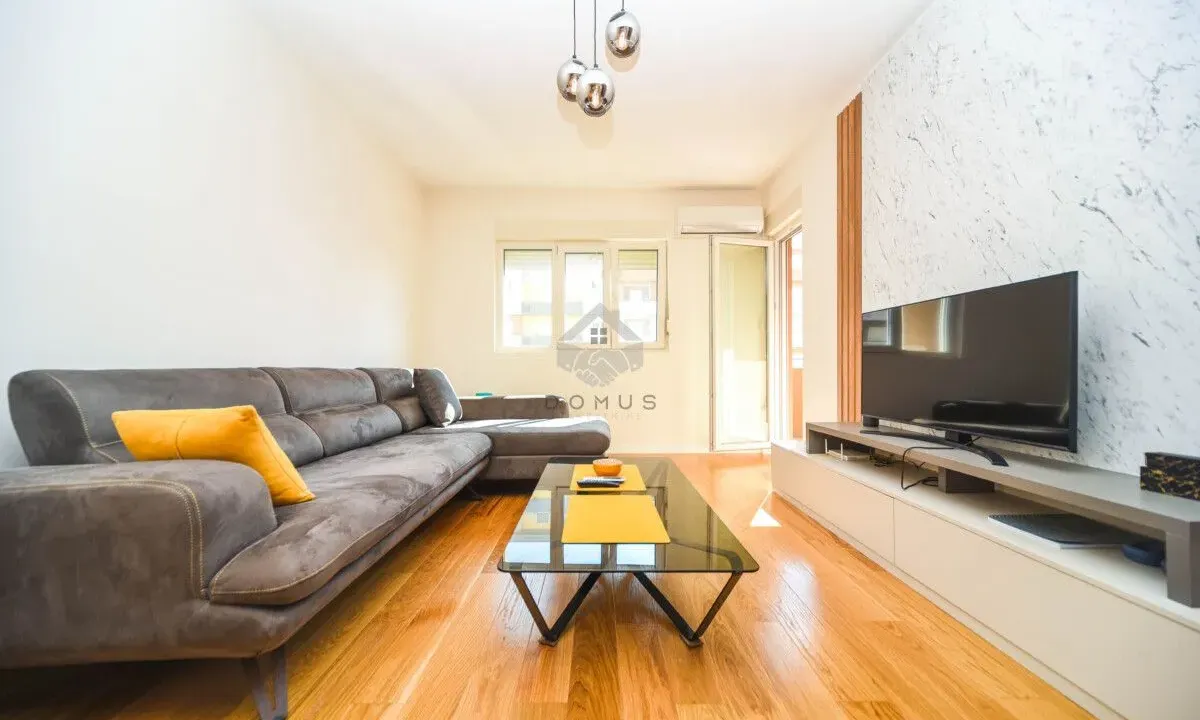 Rent, one bedroom apartment, 49m², Central Point, Podgorica
