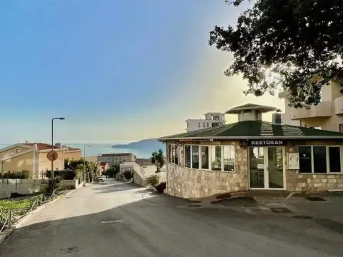 Prodaja, dvosoban stan, 81m², Budva, Crna Gora - image 14