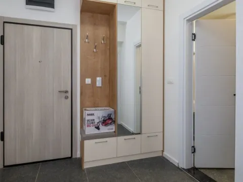 Rent, one bedroom apartment, 58m², Momišići, Podgorica - image 5