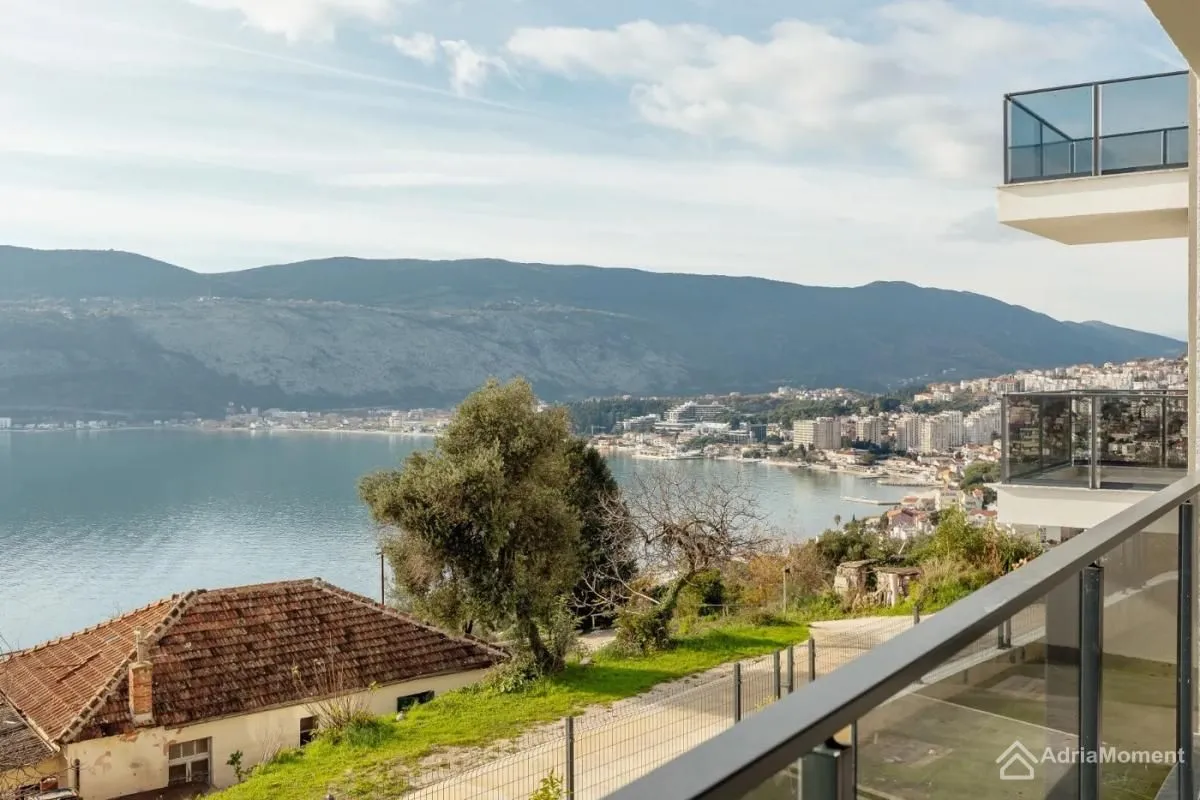 Prodaja, jednosoban stan, 70m², Topla, Herceg Novi
