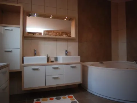 Izdavanje, kuća, 350m², Budva, Crna Gora - image 7