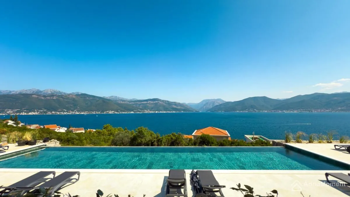 Sale, two bedroom apartment, 129m², Krašići, Tivat