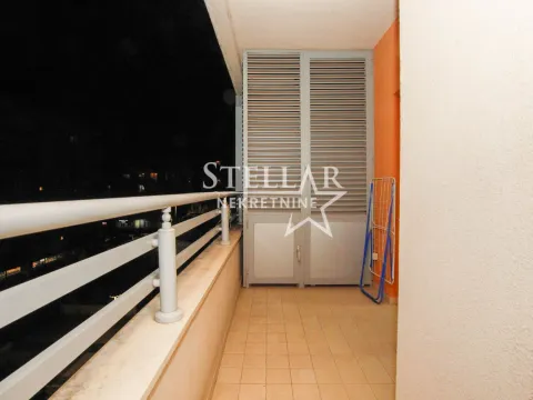 Izdavanje, jednosoban stan, 50m², City Kvart, Podgorica - image 12