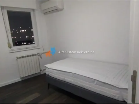 Izdavanje, četvorosoban stan, 100m², Savski Venac, Beograd - image 12