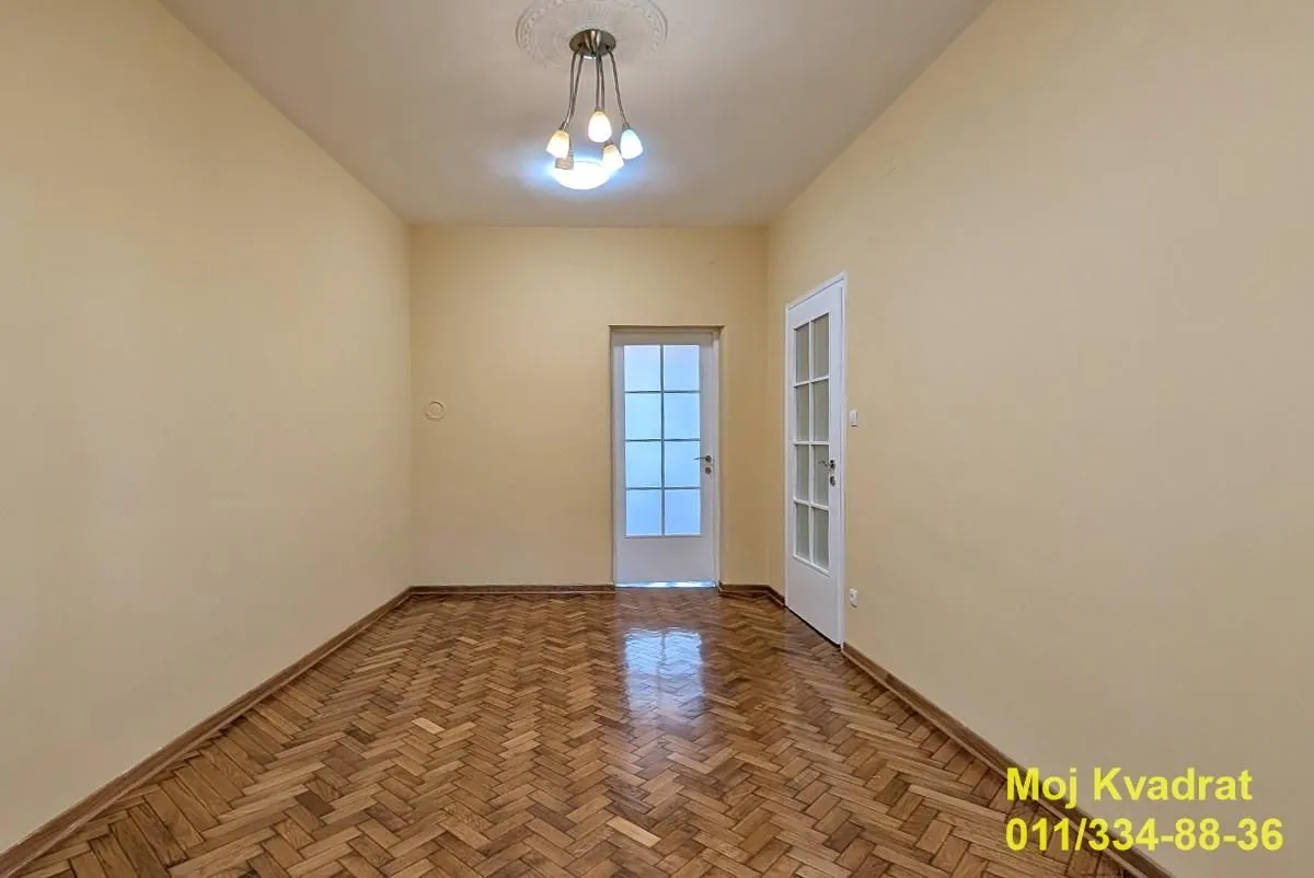 Prodaja, trosoban stan, 77m², Stari Grad, Beograd