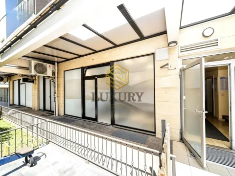 Rent, office space, 45m², City Kvart, Podgorica - image 1