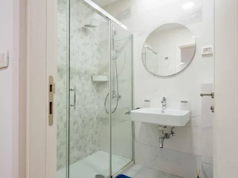 Sale, one bedroom apartment, 52m², Centar, Bar - image 10