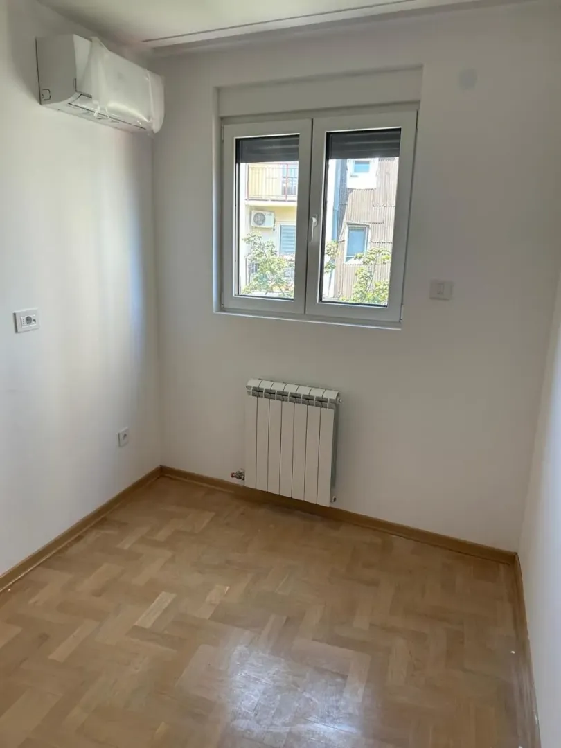 Prodaja, trosoban stan, 65m², Kluz, Zvezdara Sve Podlokacije