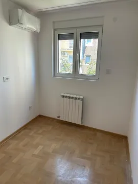 Prodaja, trosoban stan, 65m², Kluz, Zvezdara Sve Podlokacije - image 4