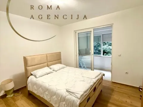 Rent, two bedroom apartment, 68m², Centar, Podgorica - image 8