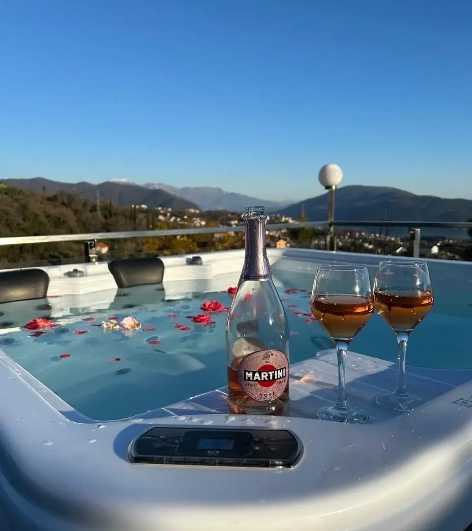 Rent, house, 600m², Topla, Herceg Novi