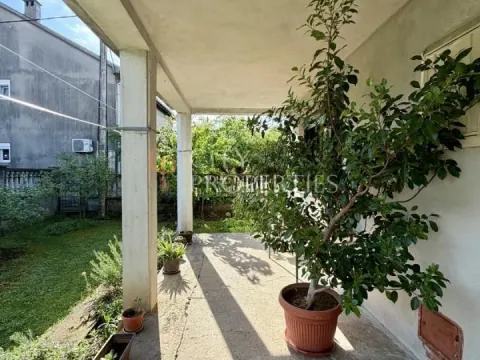 Rent, apartment, 110m², Gornja Gorica, Podgorica - image 2