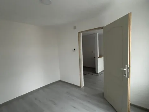 Prodaja, stan, 45m², Žitni trg, Zrenjanin - image 3