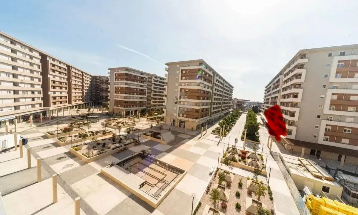 Izdavanje, poslovni prostor, 48m², Central Point, Podgorica