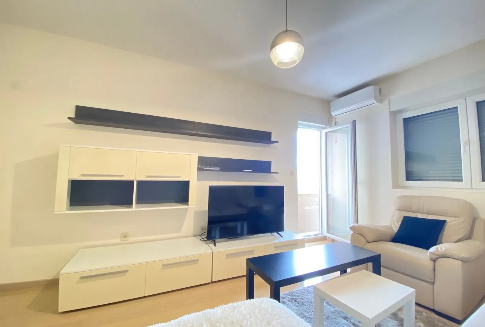 Izdavanje, jednosoban stan, 48m², City Kvart, Podgorica