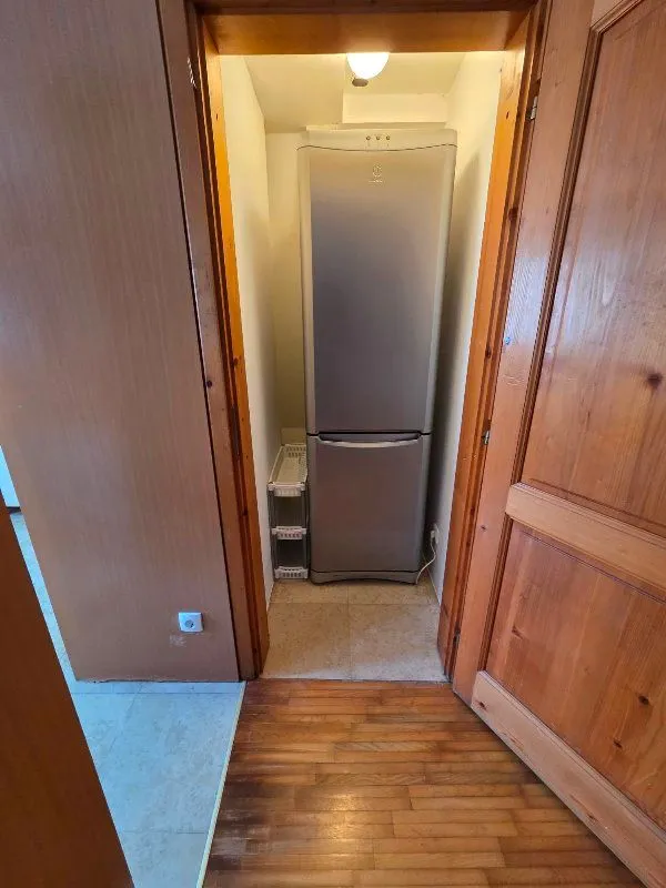 Rent, three bedroom apartment, 82m², Neimar, Vračar Sve Podlokacije