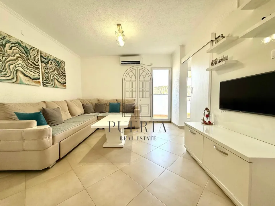 Prodaja, jednosoban stan, 40m², Blok 5, Podgorica
