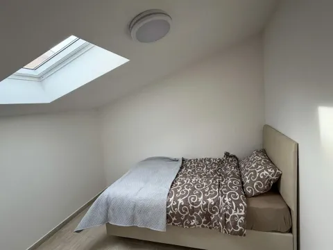 Izdavanje, dvosoban stan, 67m², Zelenika, Herceg Novi - image 5