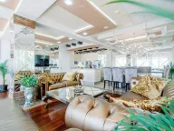 Izdavanje, trosoban stan, 400m², Budva, Crna Gora - image 2