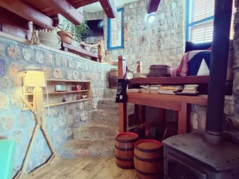 Izdavanje, kuća, 100m², Radovići, Tivat - image 11