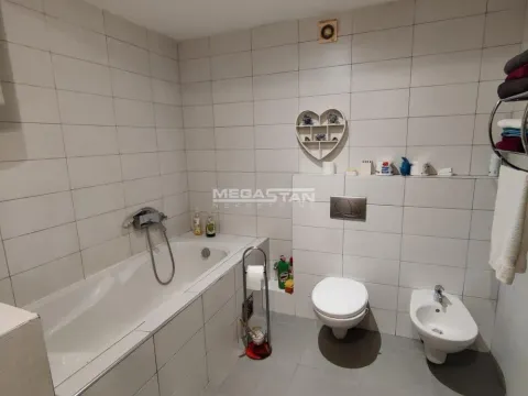Izdavanje, jednosoban stan, 40m², Stari Grad, Beograd - image 6
