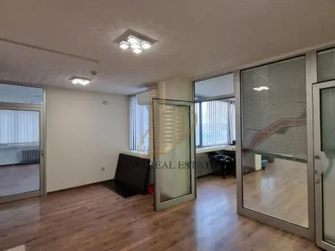 Prodaja, poslovni prostor, 315m², Palilula Sve Podlokacije, Beograd - image 19