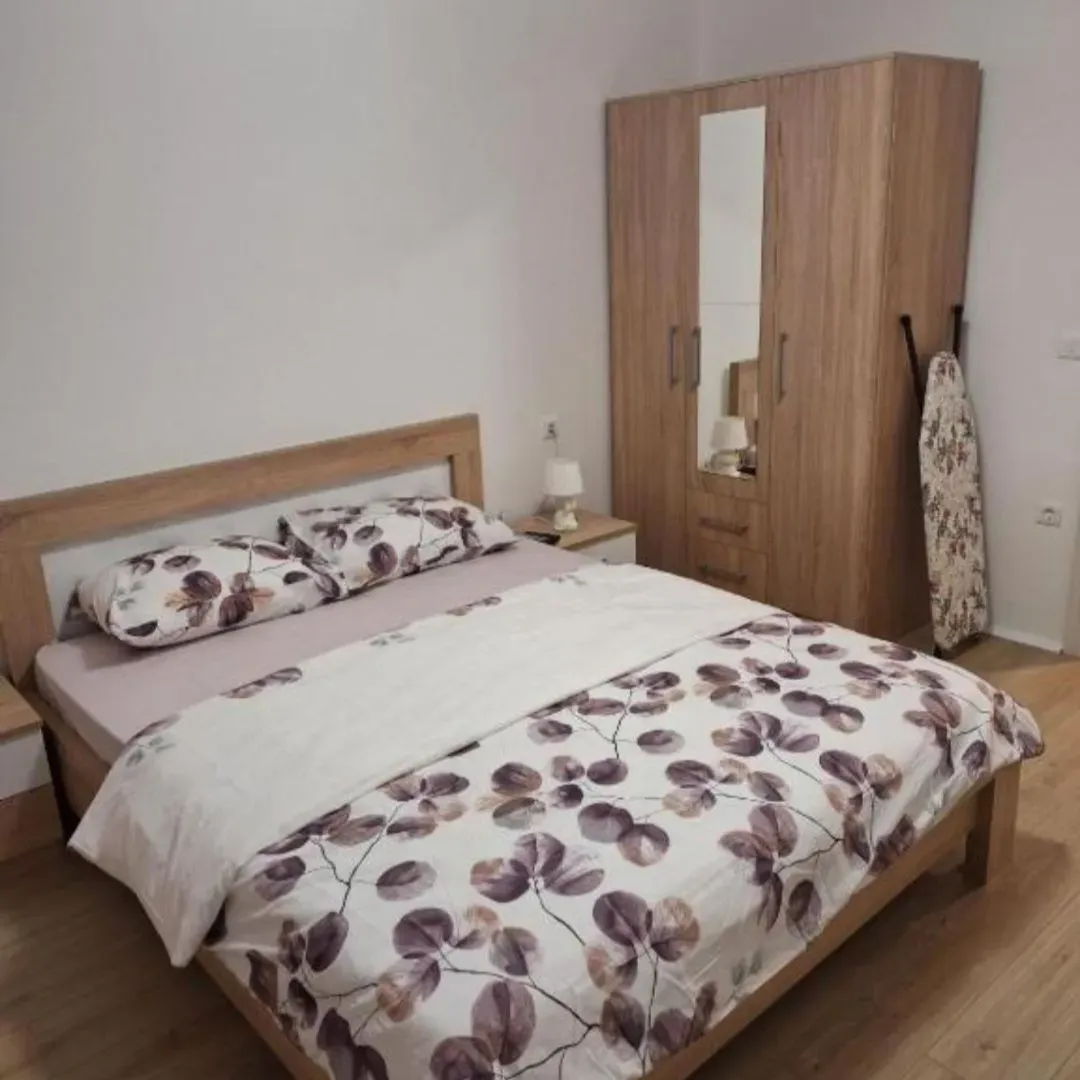 Stan-na-dan, jednosoban stan, 48m², Centar, Tivat