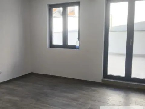 Sale, three bedroom apartment, 64m², Uciteljsko Naselje, Zvezdara Sve Podlokacije - image 2