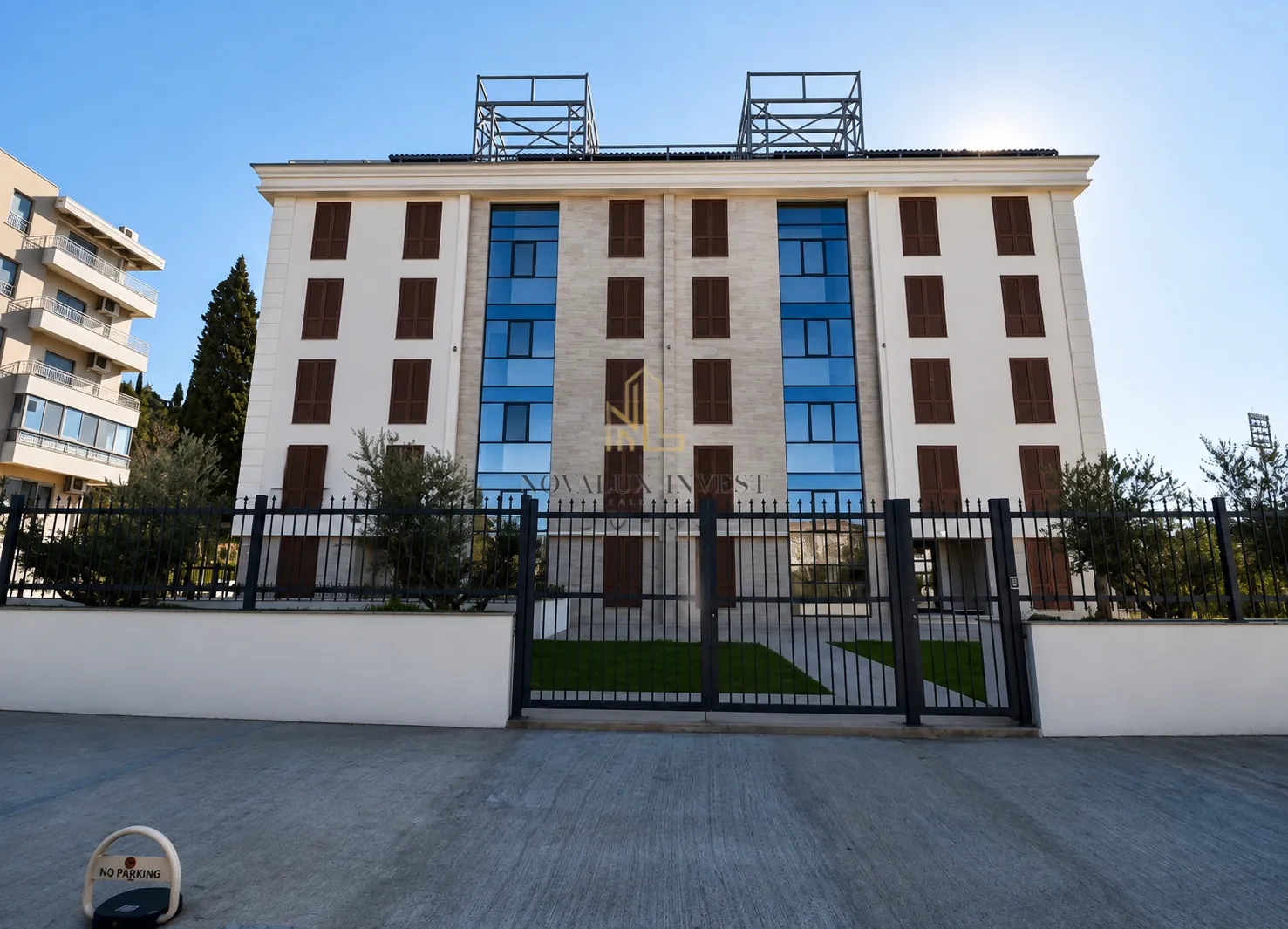 Izdavanje, trosoban stan, 100m², Centar, Podgorica