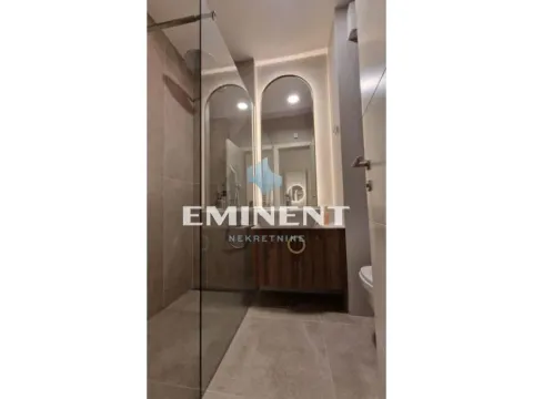 Izdavanje, trosoban stan, 92m², Novi Beograd Blok 65, Novi Beograd Sve Podlokacije - image 14