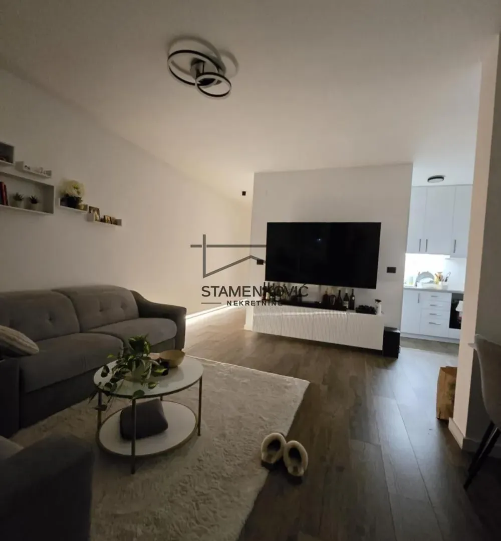 Prodaja, četvorosoban stan, 88m², Veternička rampa, Novi Sad Sve Podlokacije