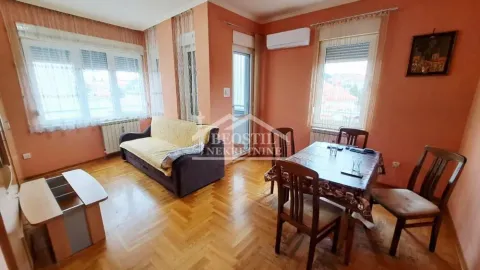 Stan in Čukarica