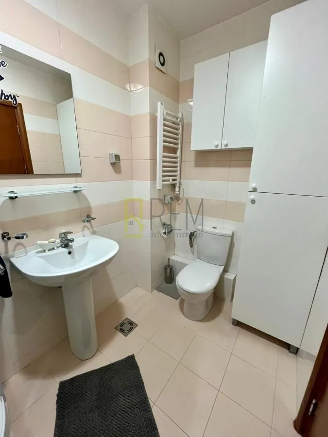Izdavanje, jednosoban stan, 43m², Stari Aerodrom, Podgorica