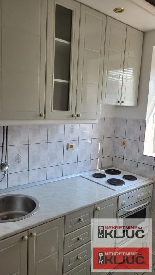 Rent, one bedroom apartment, 43m², Bulevar Oslobodjenja, Novi Sad Sve Podlokacije