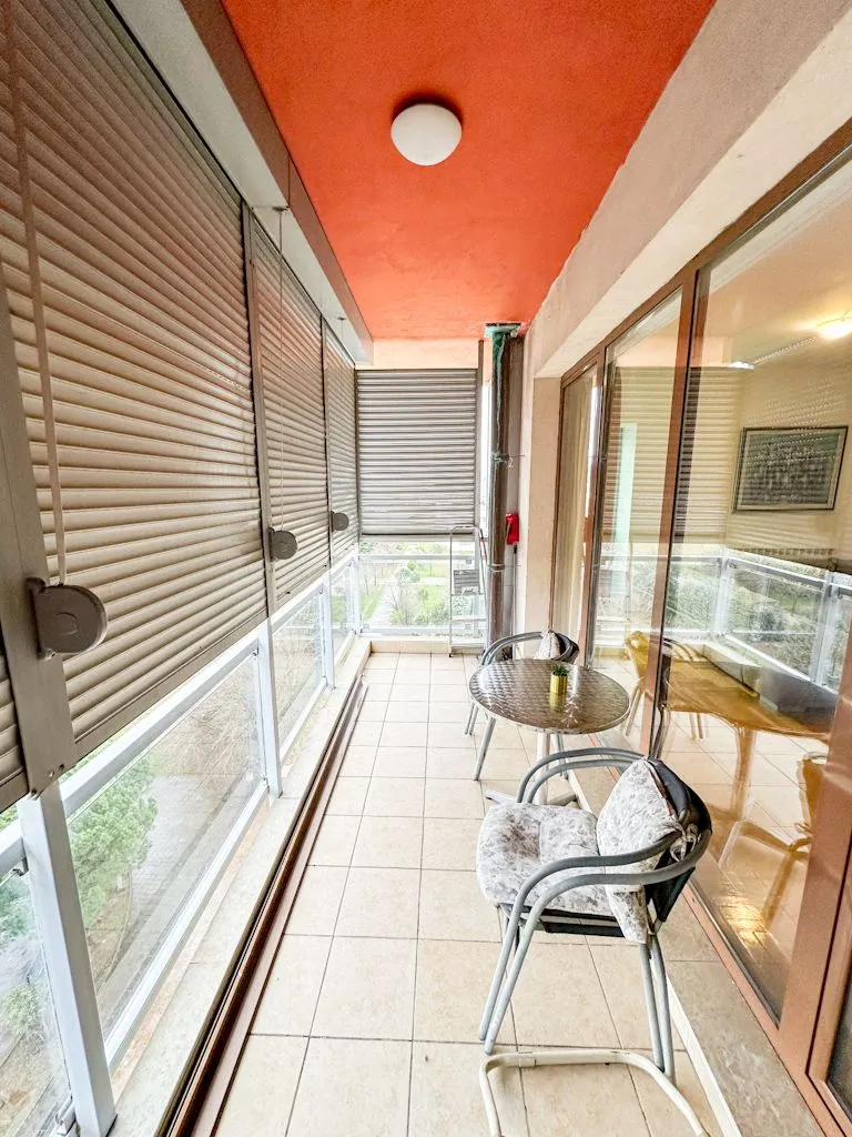 Izdavanje, dvosoban stan, 100m², Preko Morače, Podgorica
