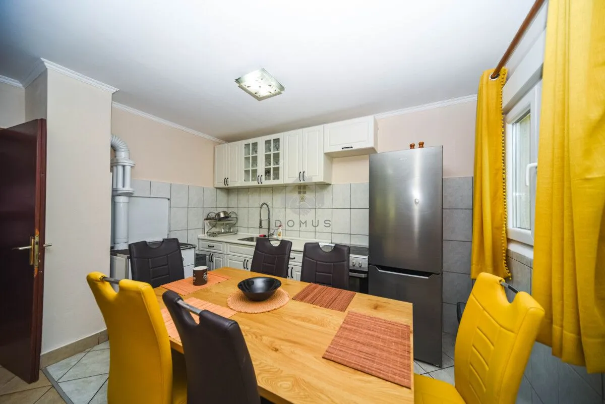 Rent, house, 102m², Podgorica, Crna Gora