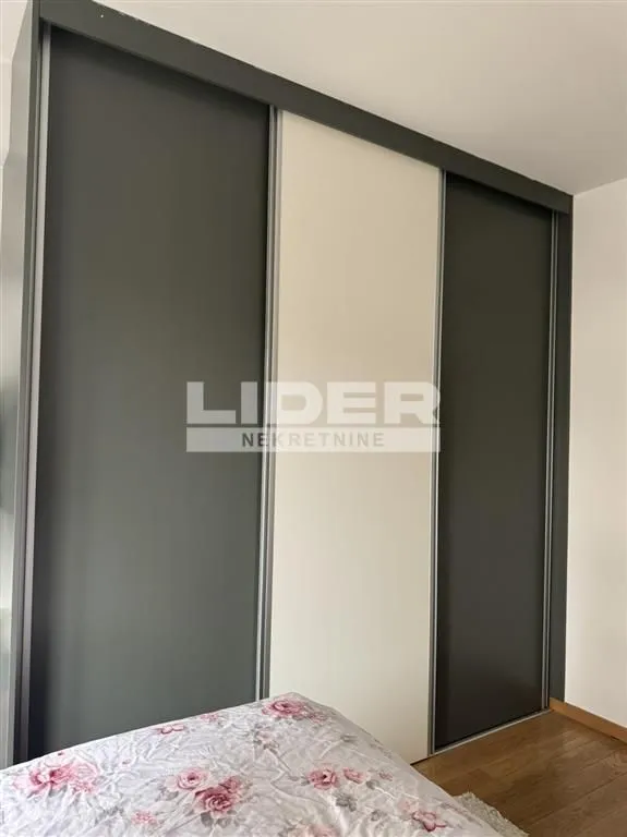 Izdavanje, trosoban stan, 70m², Crveni Krst, Beograd