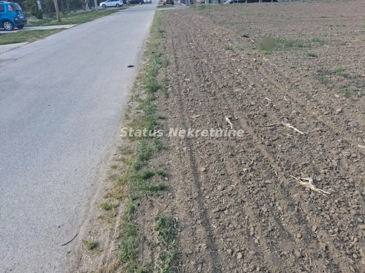 Prodaja, plac, 720m², Begeč, Novi Sad Sve Podlokacije