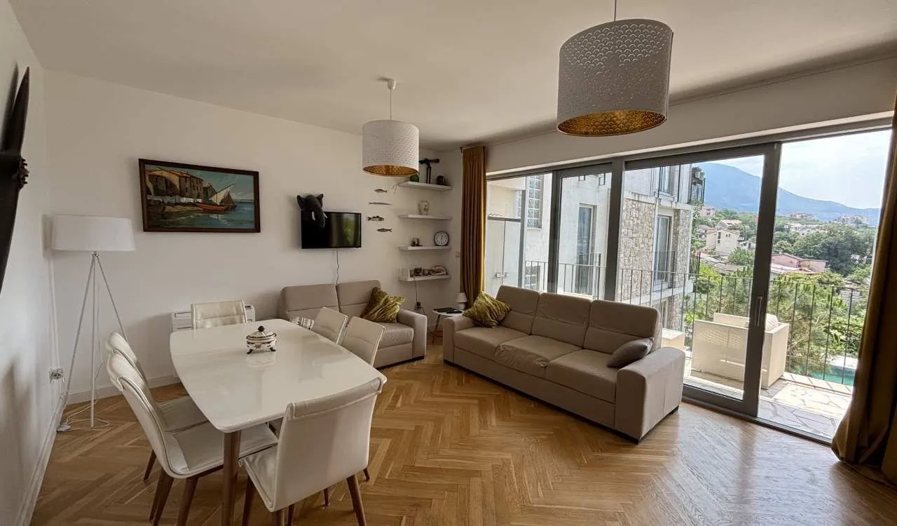 Prodaja, dvosoban stan, 78m², Kotor, Crna Gora