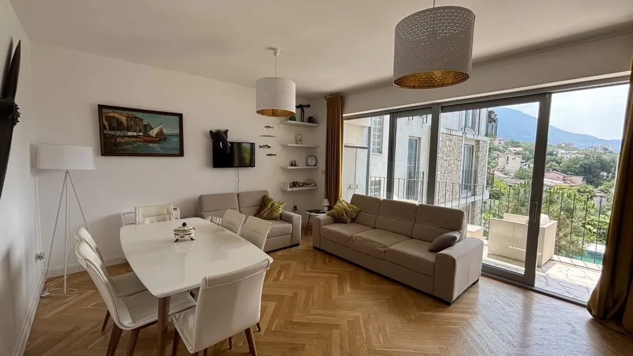 Prodaja, dvosoban stan, 78m², Kotor, Crna Gora