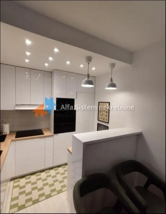Rent, three bedroom apartment, 78m², Novi Beograd Blok 65, Novi Beograd Sve Podlokacije