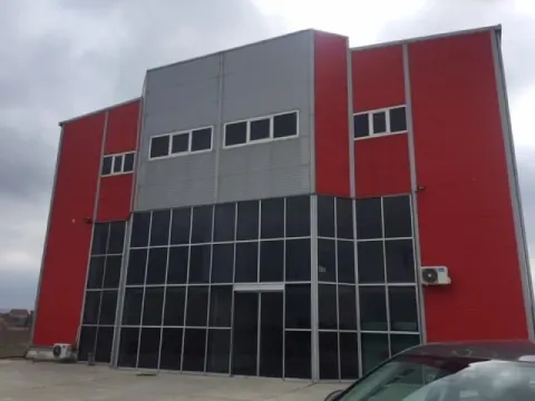 Rent, office space, 300m², Zemun Ugrinovci, Zemun Sve Podlokacije
