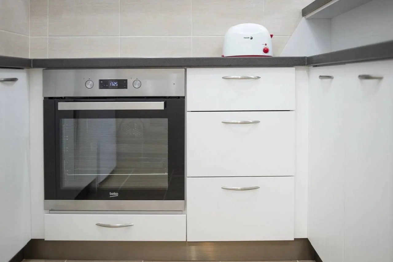 Rent, one bedroom apartment, 47m², Centar, Budva