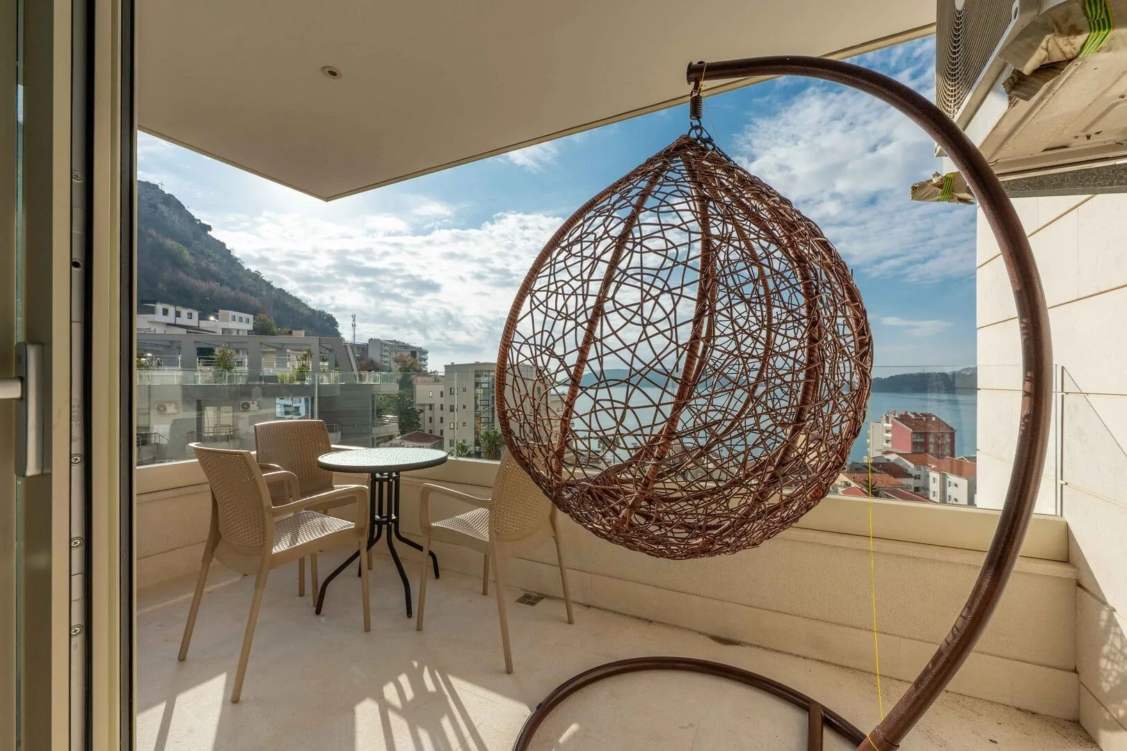 Sale, three bedroom apartment, 212m², Rafailovići, Budva