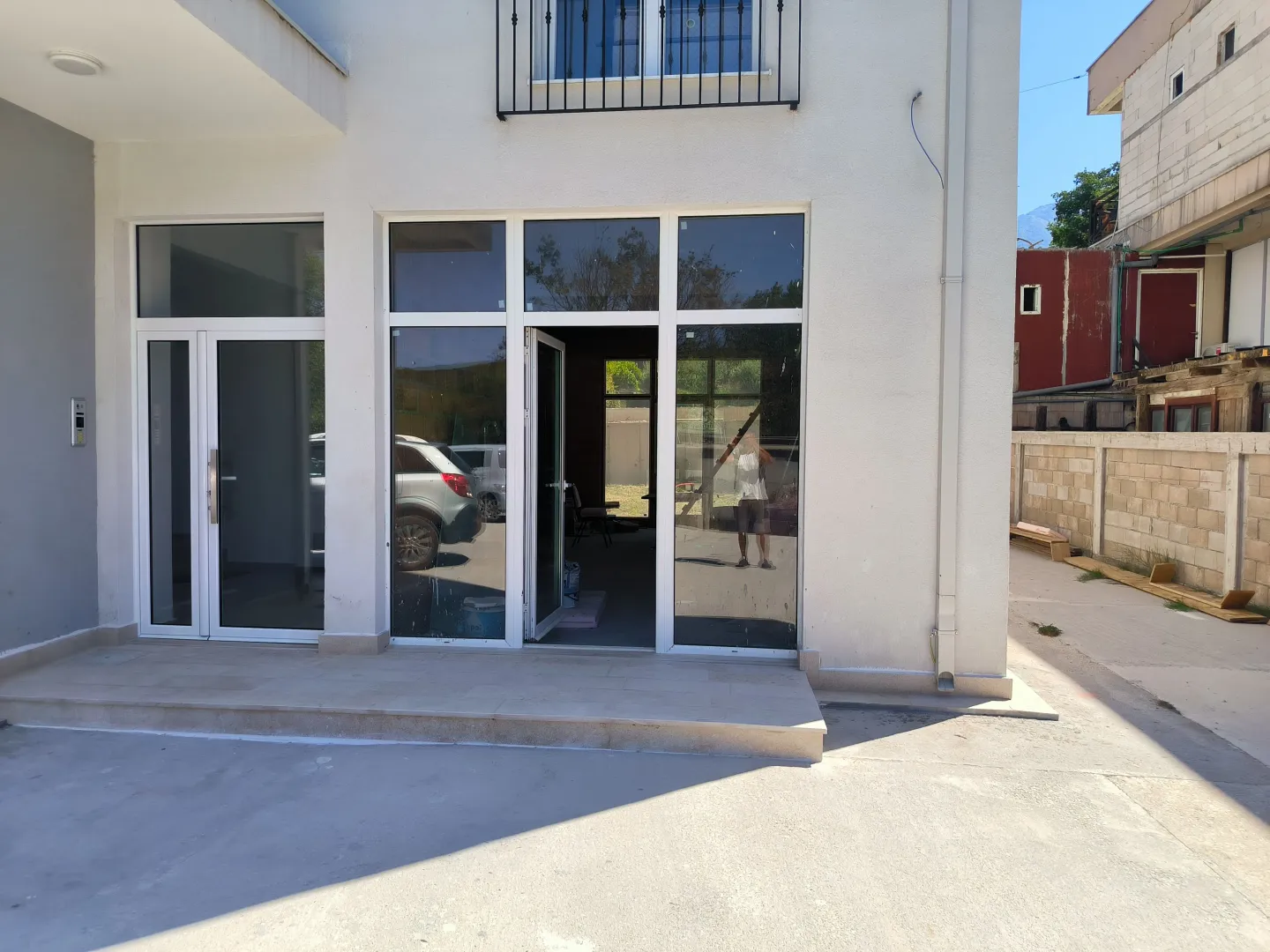 Rent, office space, 115m², Radanovići, Kotor