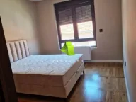 Izdavanje, četvorosoban stan, 110m², Medijana, Niš - image 7