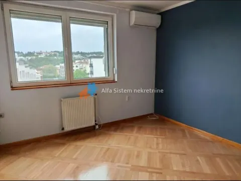 Izdavanje, četvorosoban stan, 125m², Savski Venac, Beograd - image 10