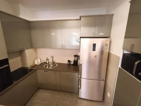 Izdavanje, dvosoban stan, 75m², Vezirov Most, Podgorica - image 7